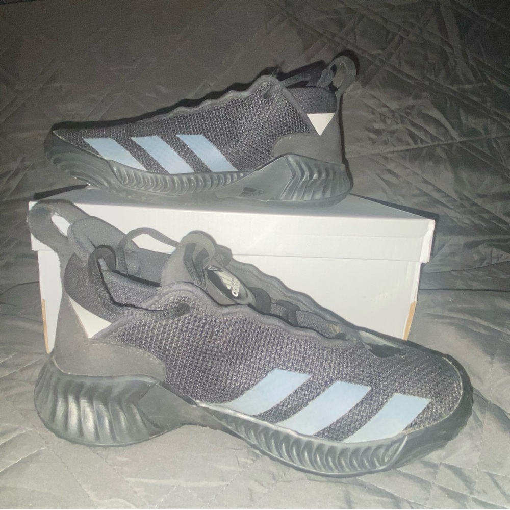 (GY0691) Adidas Court Vision 3 J Black/Gray Youth Size 6.